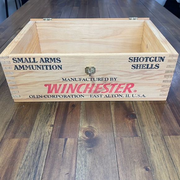 Winchester Wooden Ammo Box - Picture 4 of 14